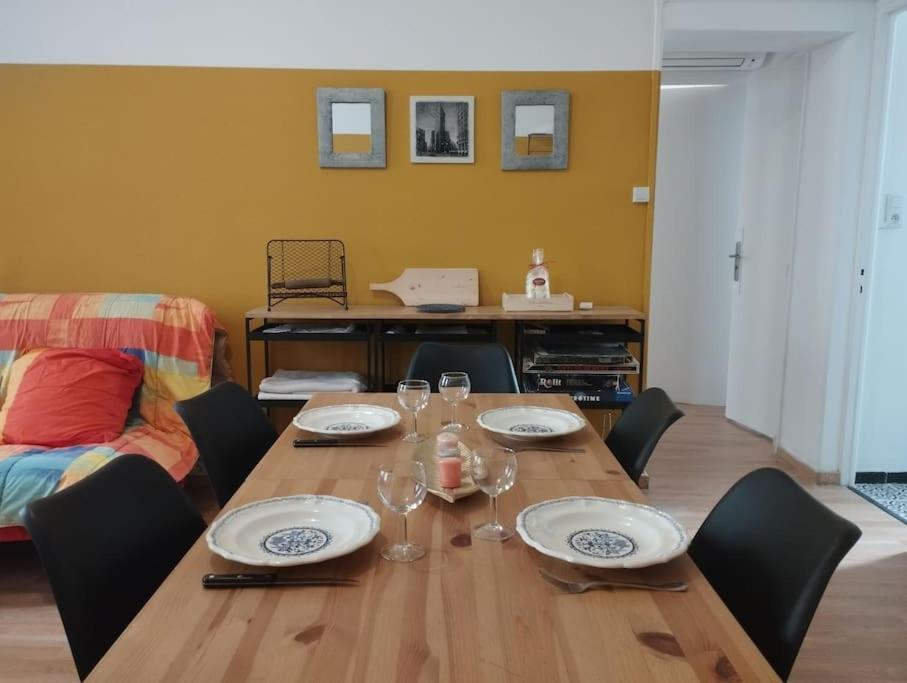 Appartement En Plein Centre. Carpentras Eksteriør bilde